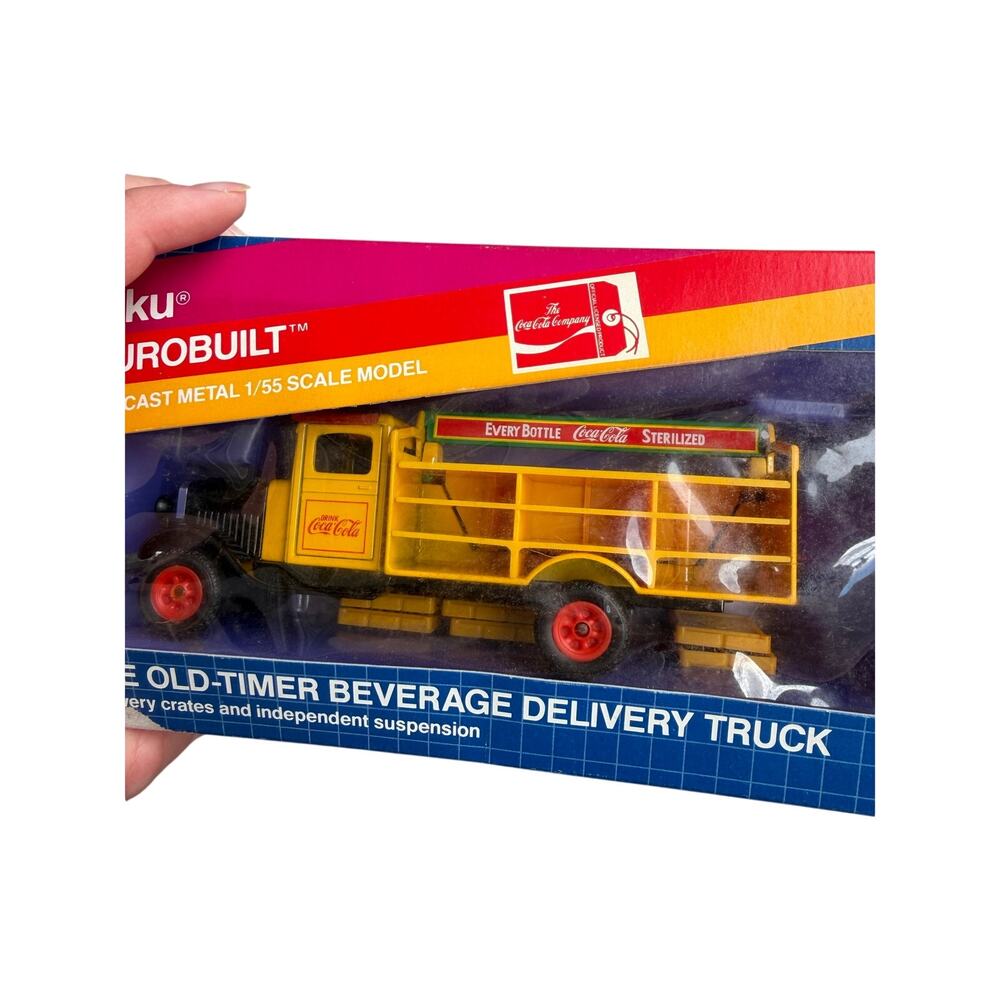 Siku Vintage Eurobuilt Coca Cola White Old Timer Delivery Truck - Picture 3 of 11